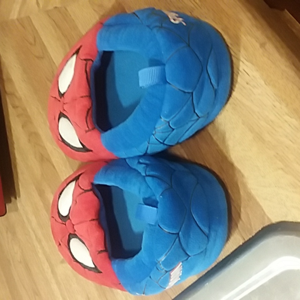 Spider man house shoes